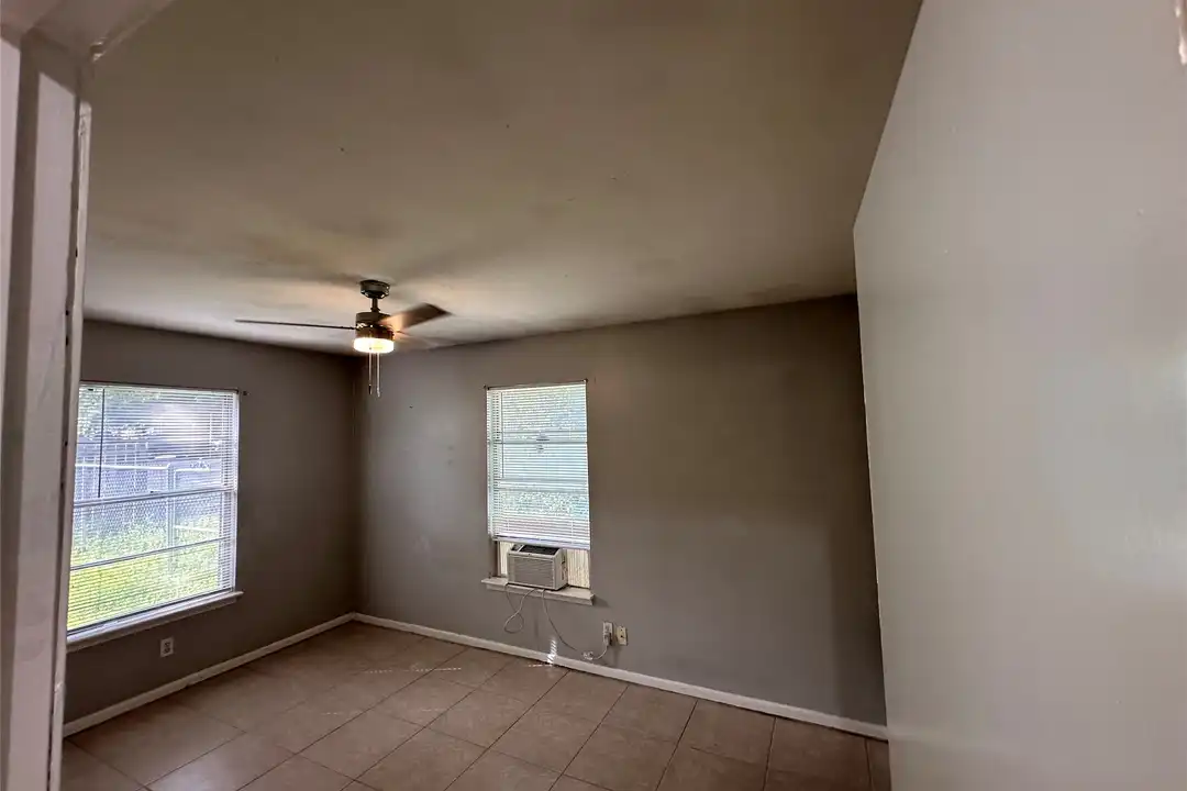 5605 1/2 Jim Hogg Ave unit A - View 6
