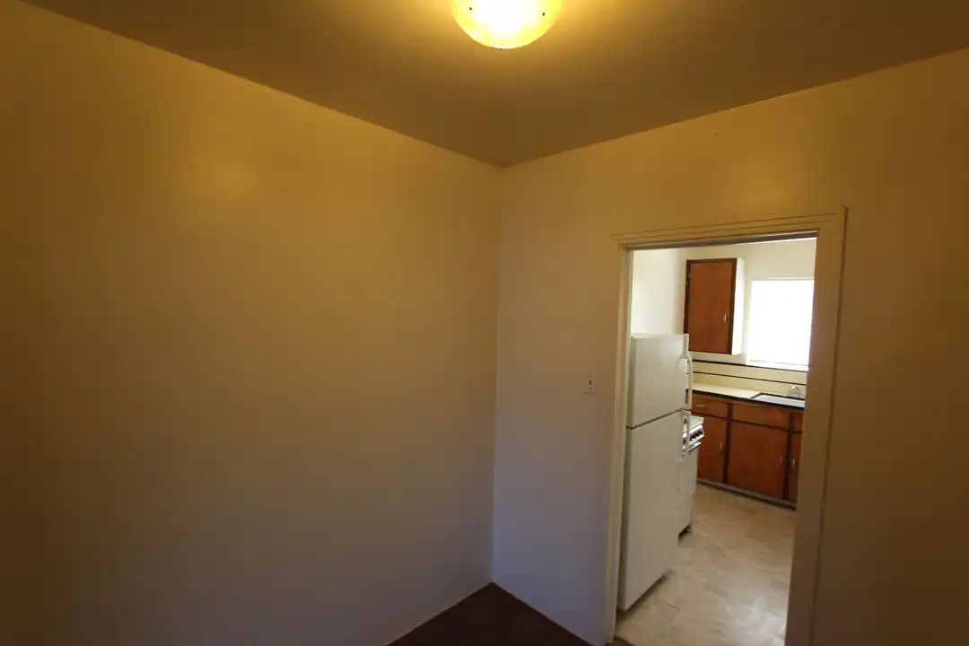 324 N San Francisco St unit (323) Unit #3 - More