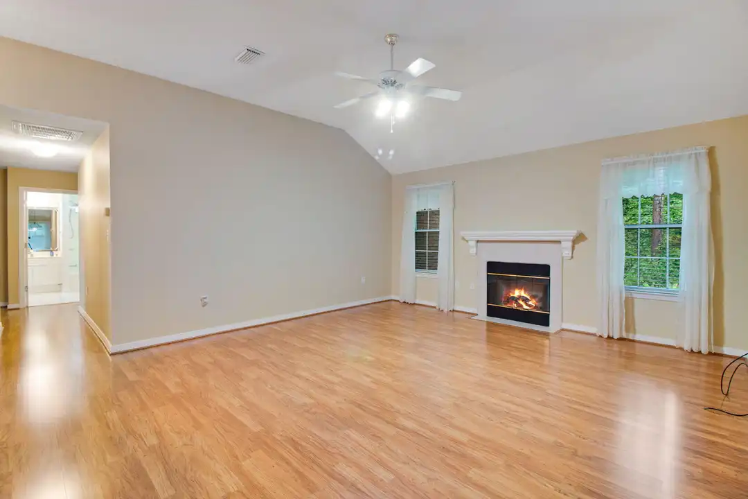 366 Bay Tree Dr - View 4