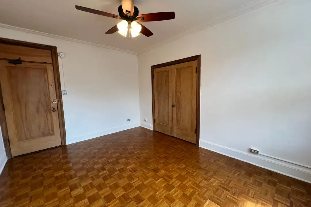 431 W Roscoe St unit 429-303 - View 6