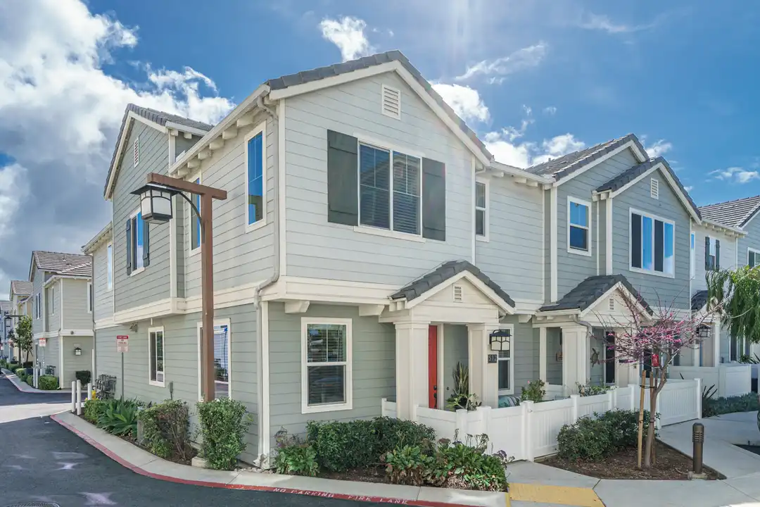 512 Heron Ln unit 1 – photo 1