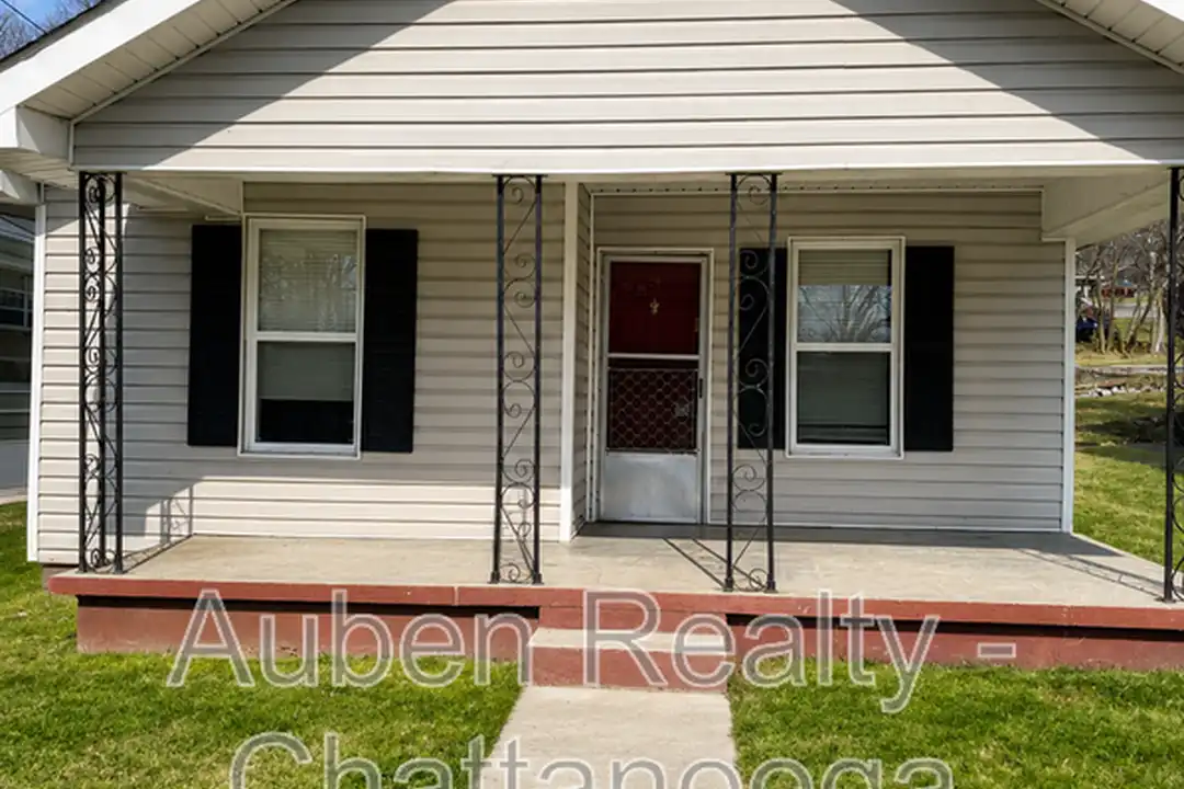 2413 Stuart St – photo 1