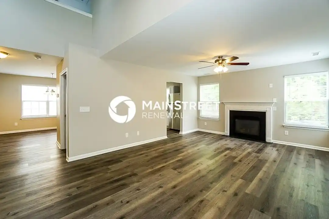 414 Summer Breeze Dr - View 3