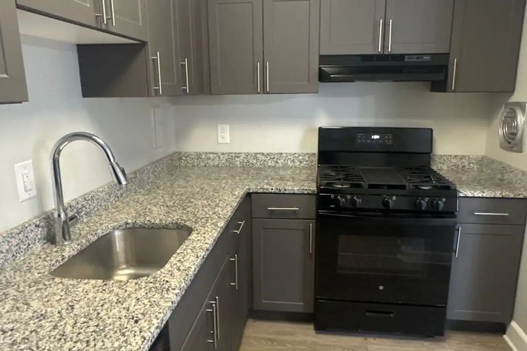 3331 Hewitt Ave unit 3355 #104 – photo 1