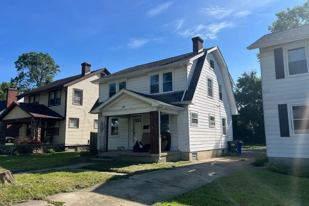 1304 Catalpa Dr. – photo 1