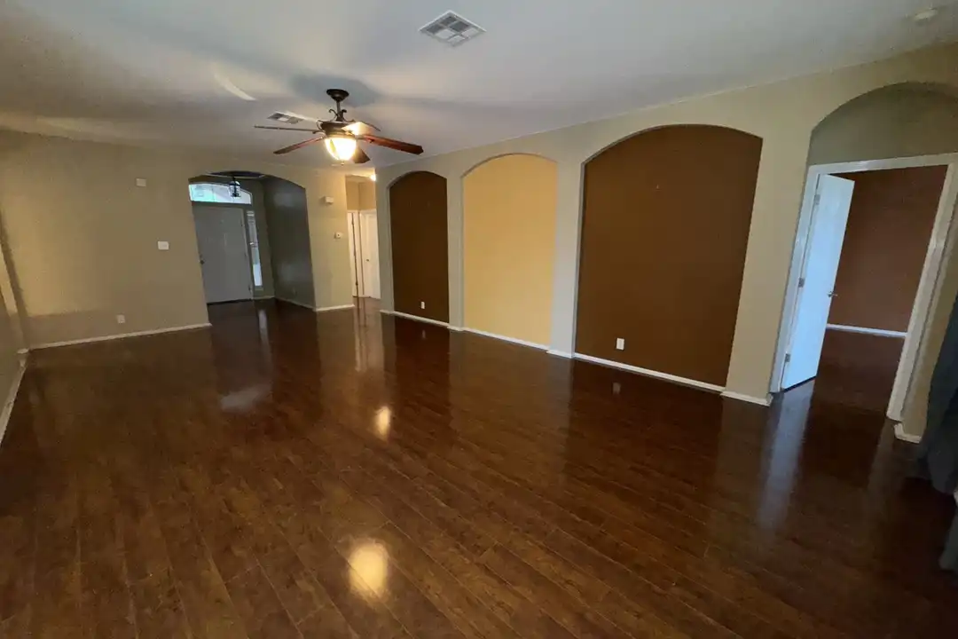 4922 Macey Trail - View 3
