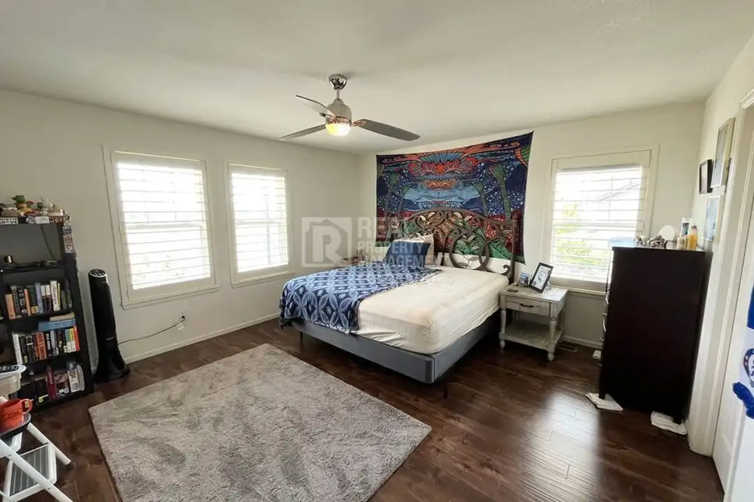 Apartment in Denver - More