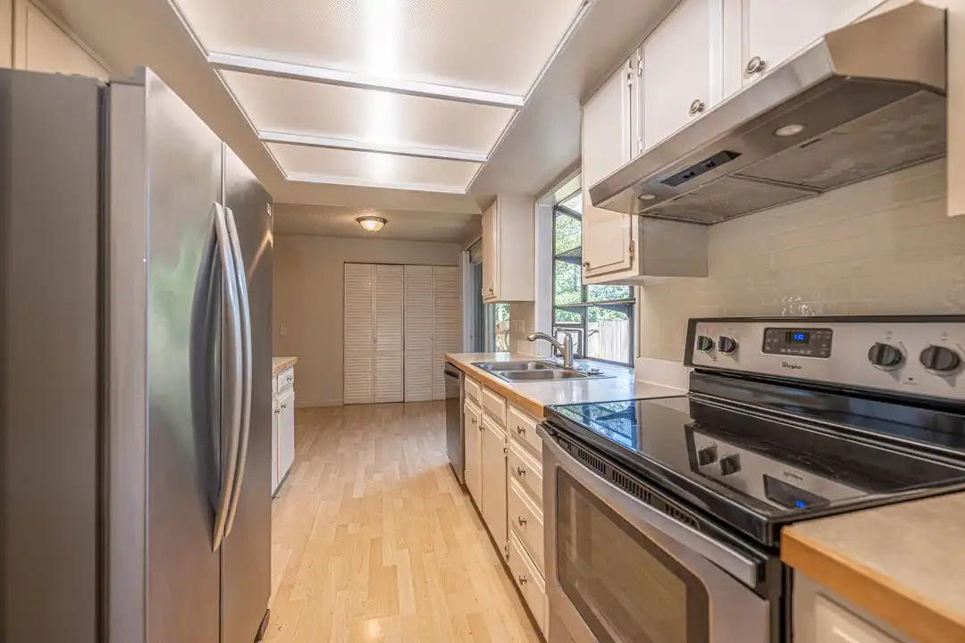 17123 NE 31st Pl - View 6