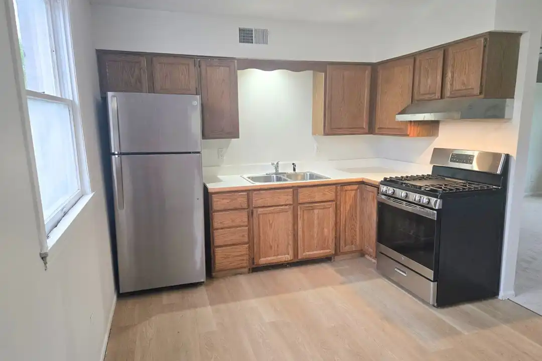 2121 Panhandle Rd #B – photo 1 of 7