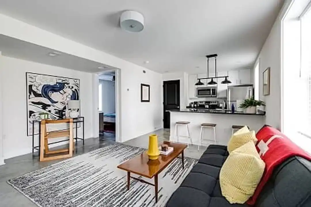 3005 E Franklin St unit Apt. 105 - More
