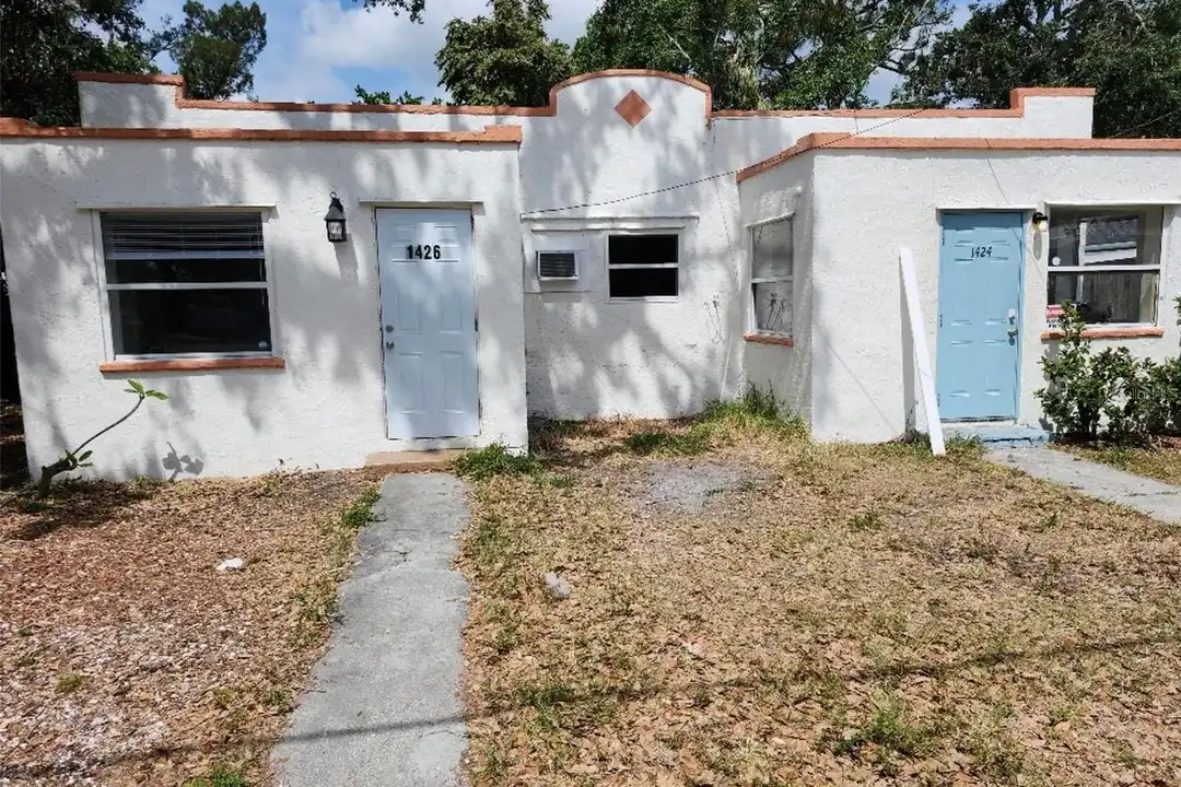 1426 10th St W – photo 1 of 9