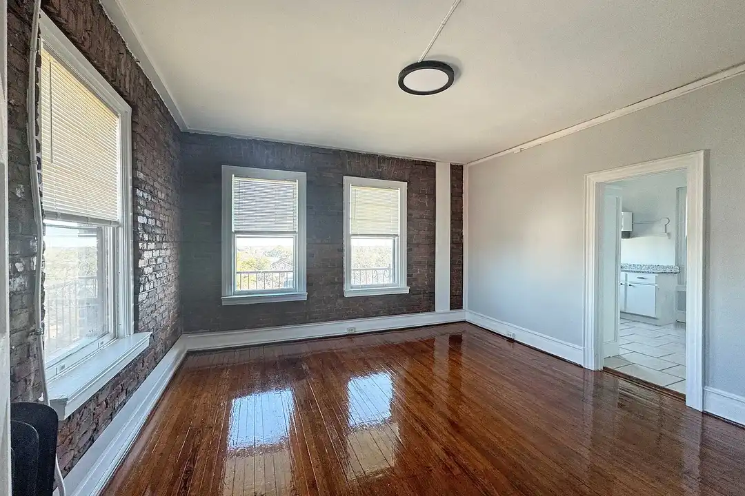 Carolina Apartments – photo 1