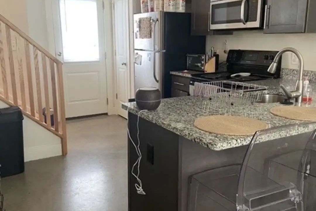 1300 McDonough St unit 2 - View 2