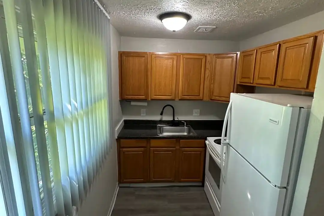 7559 Mentor Ave unit 416 – photo 1
