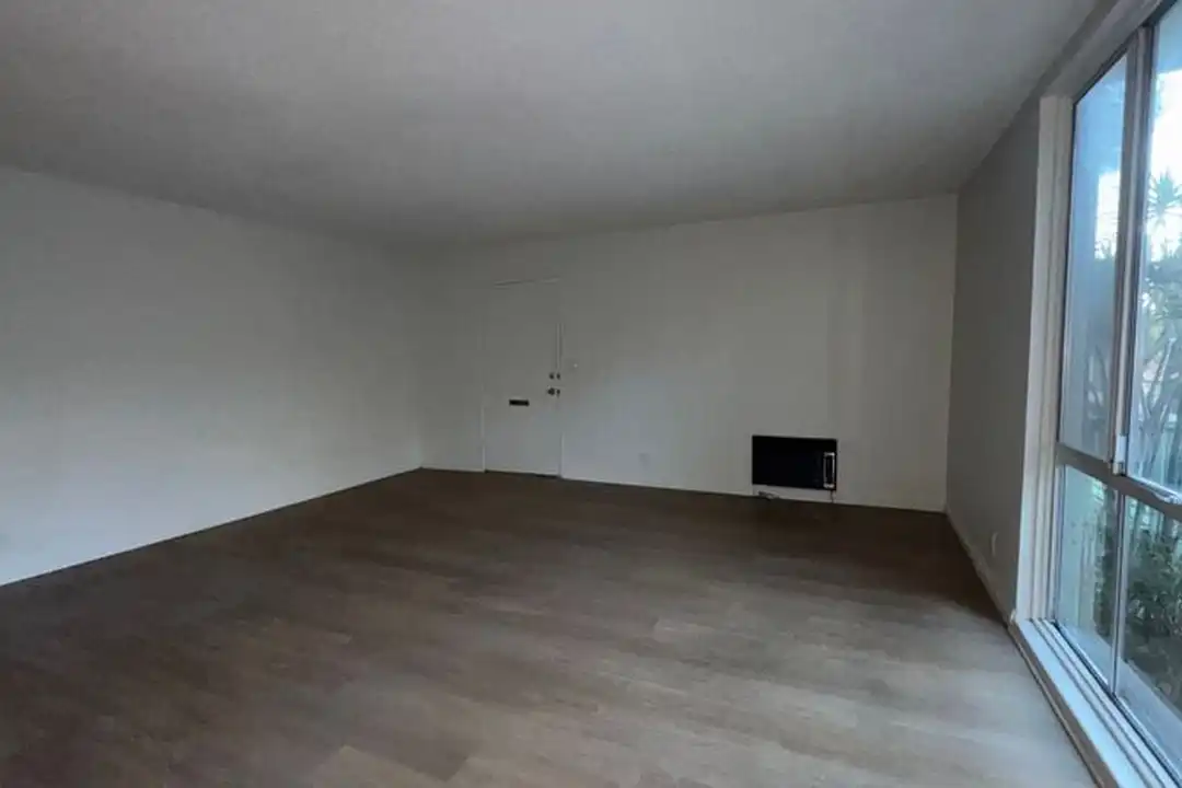1625 Raymond Hill Rd unit # 5 - View 2