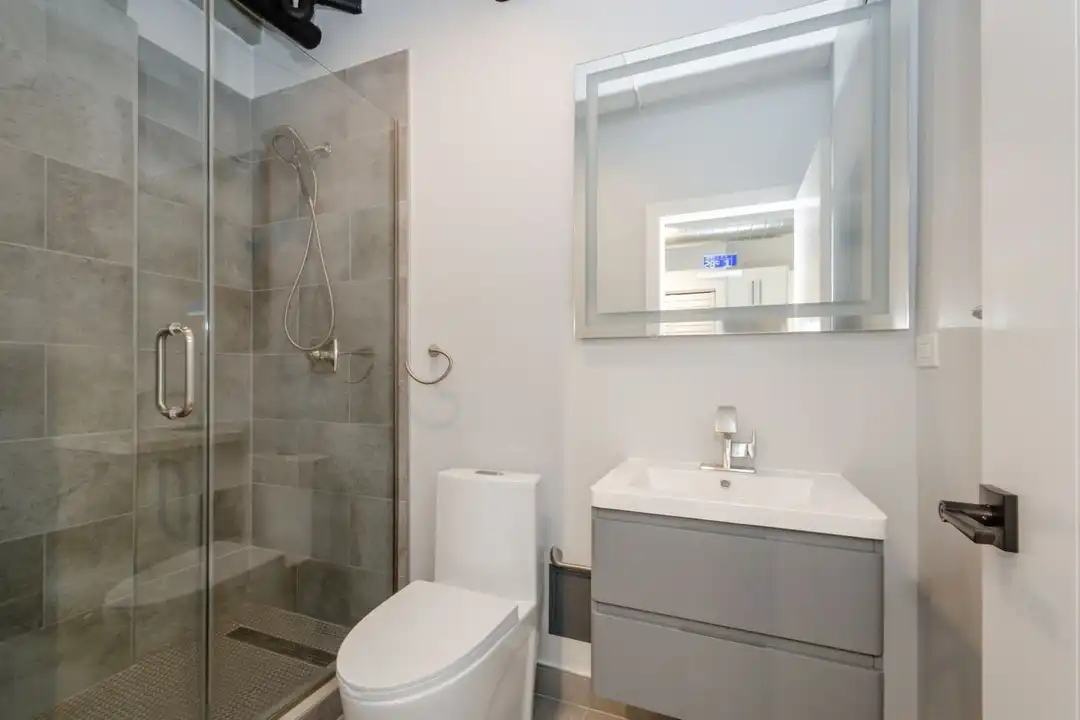 7645 N Sheridan Rd unit 209 – pohled 6