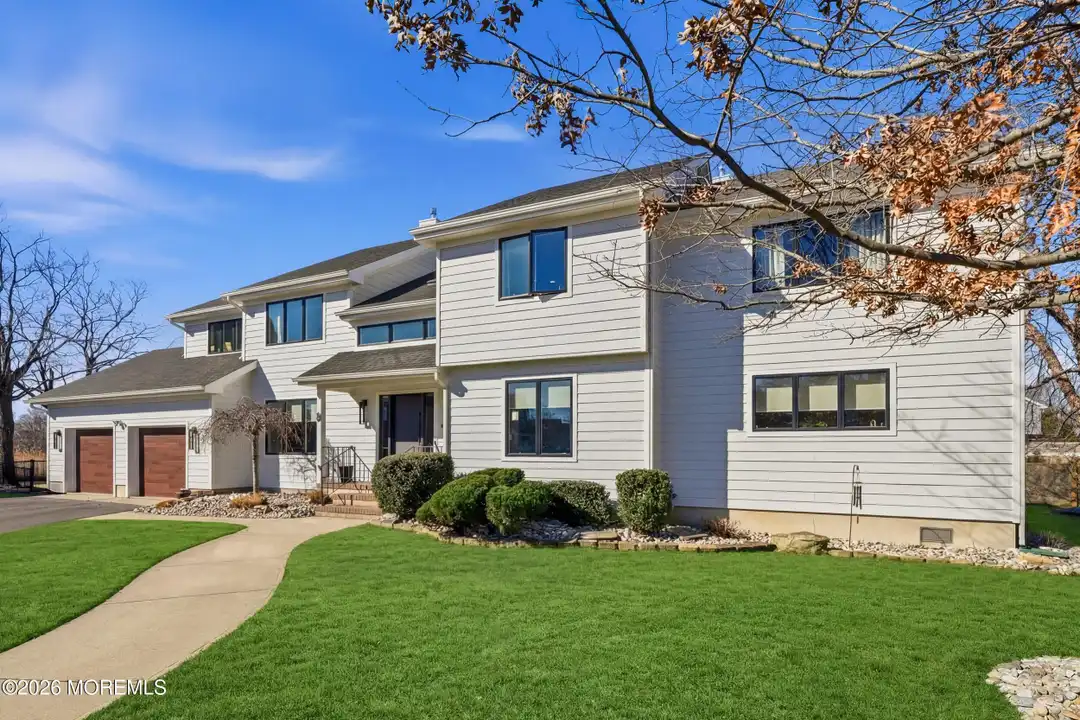 8 Jackson Ct - View 2
