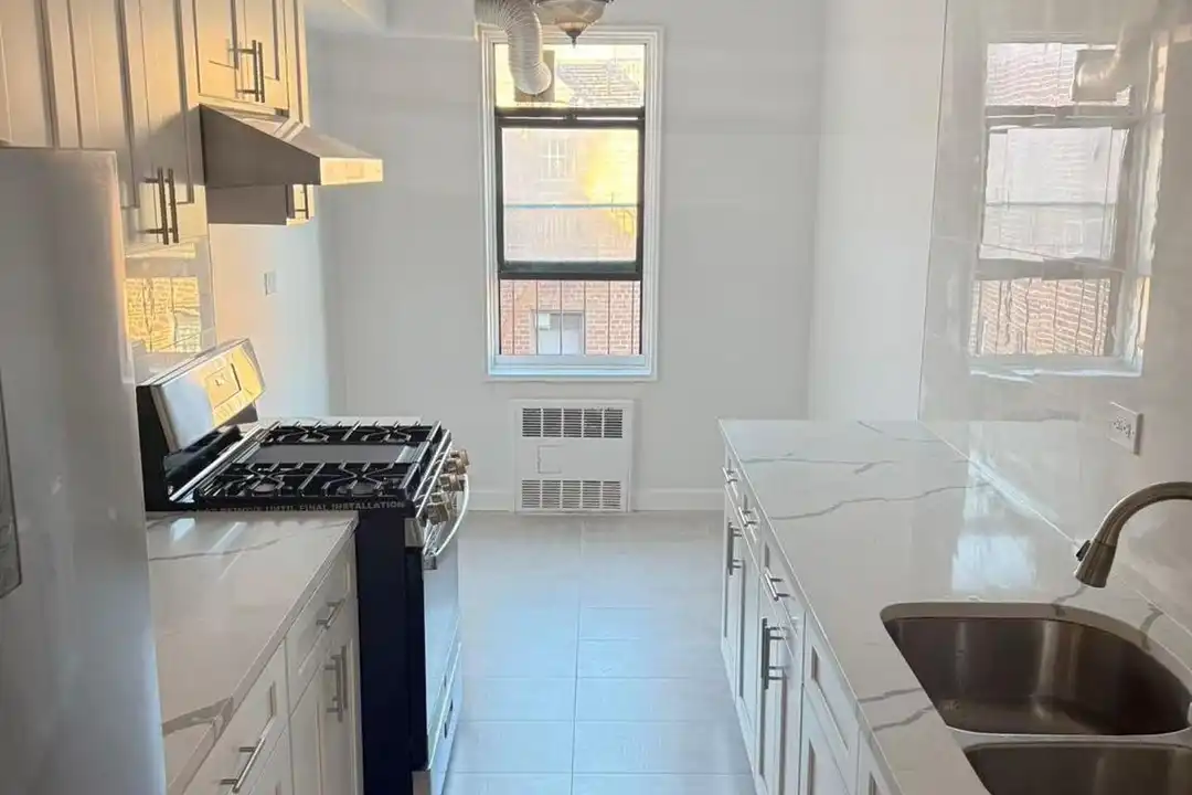 83-60 Vietor Ave #6P - View 2