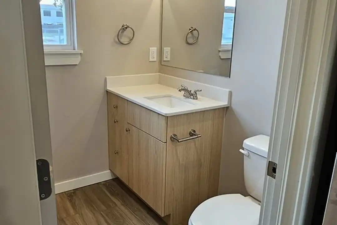 House in Bethany - View 6