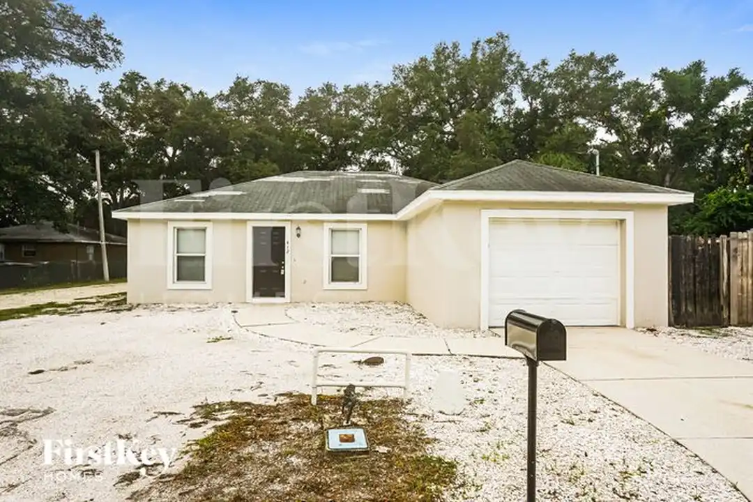 412 10th Ave E – photo 1