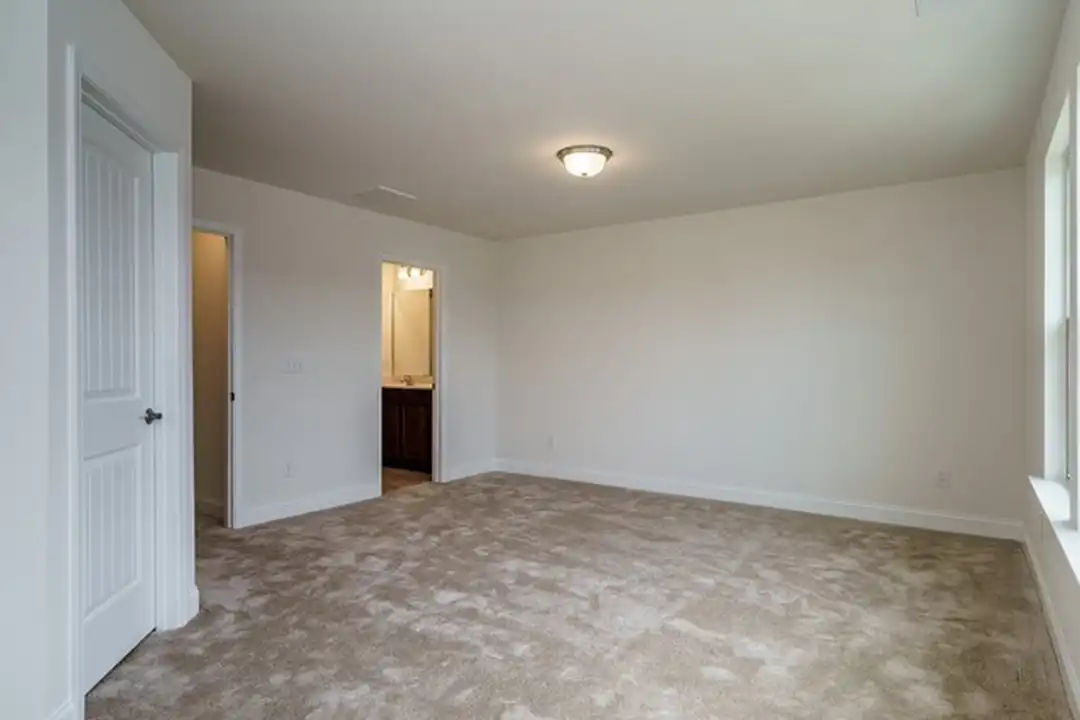 3954 Weavers Pond Dr - More