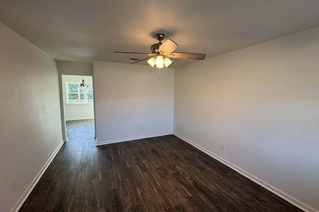 833 Michelle Dr - View 6