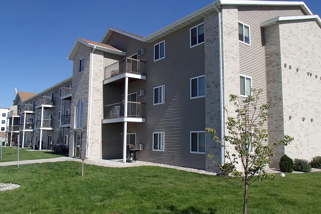 Country Meadows Apartments – photo 1