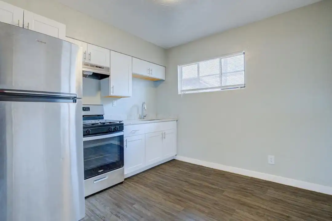 2116 N Forgeus Ave unit A - More