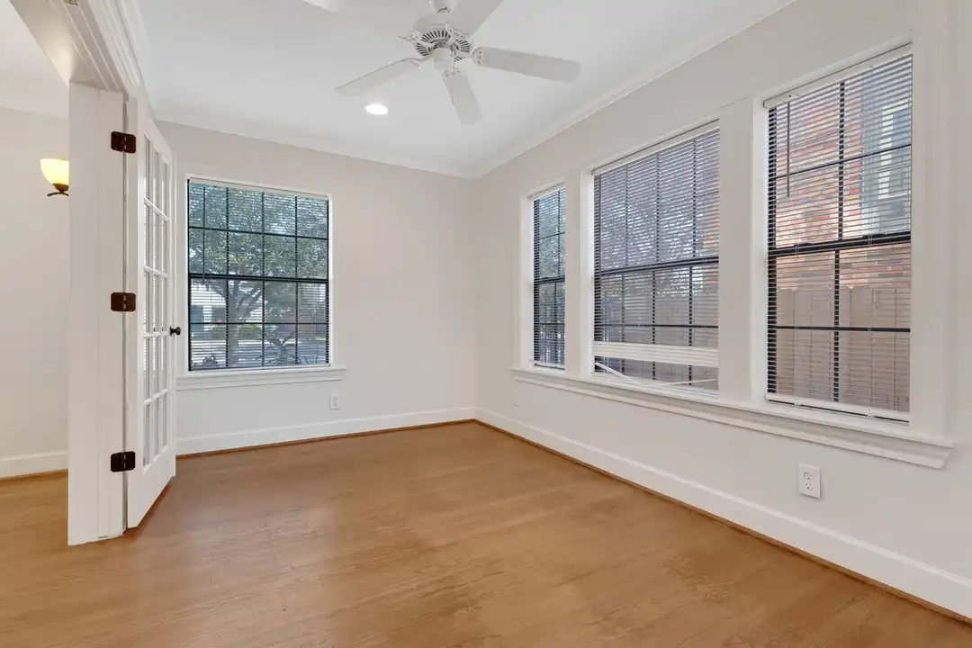 2306 Blodgett St unit 1 - View 6