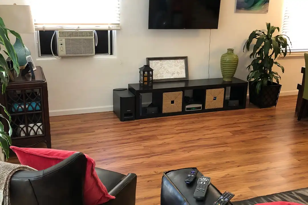 House in San Diego - View 5