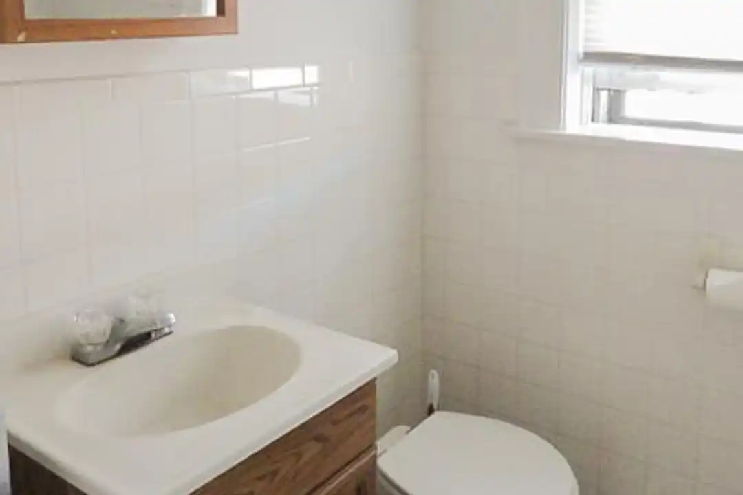 5941 N Paulina St - View 4