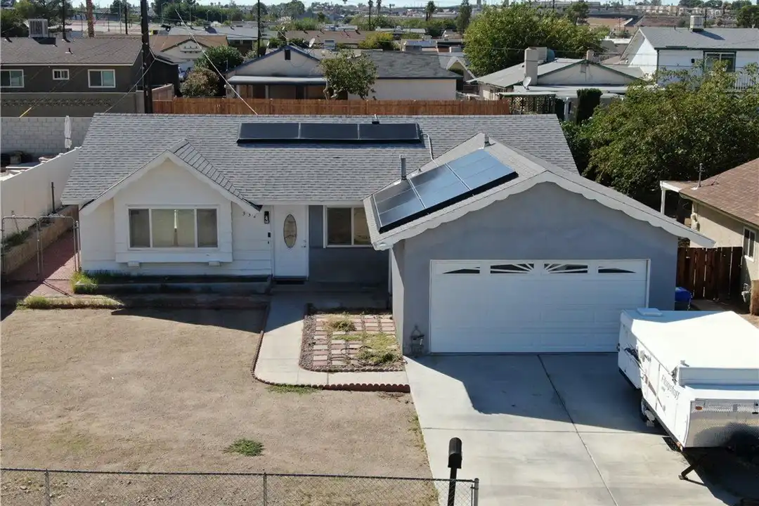 332 Date Ave - View 3
