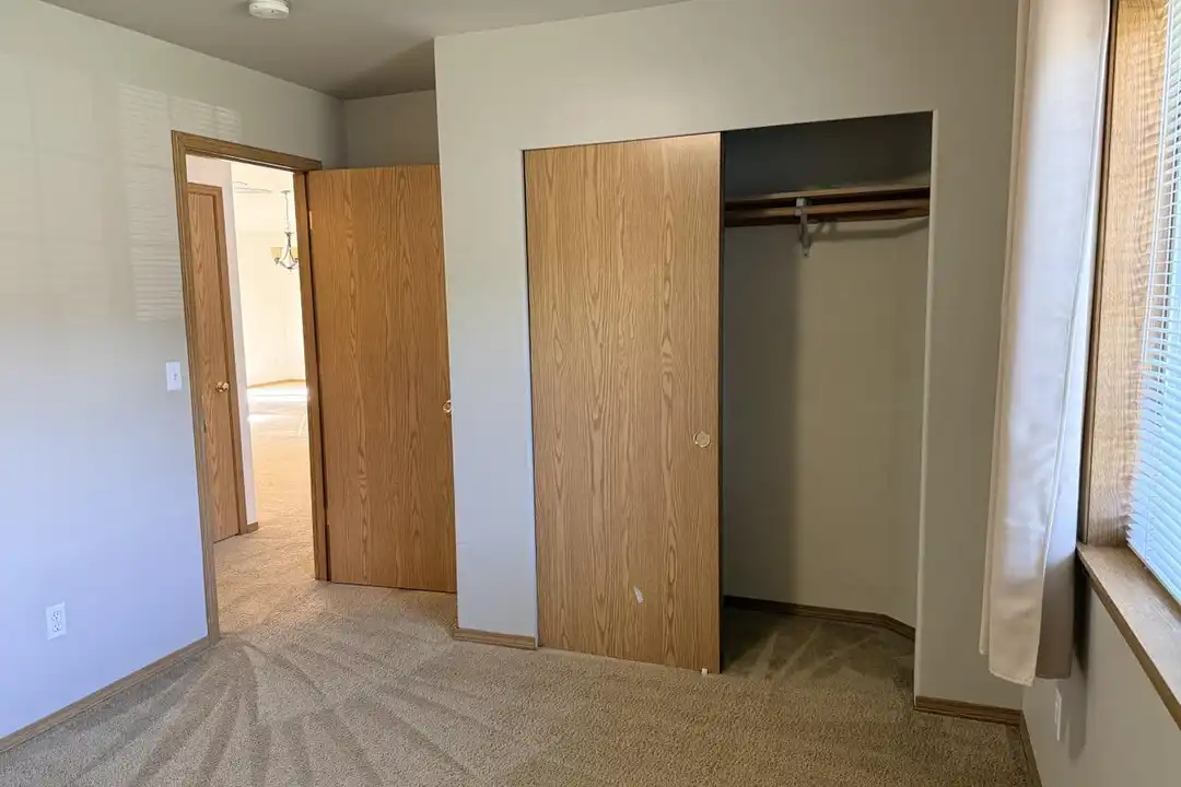 7104 163rd St E - View 6