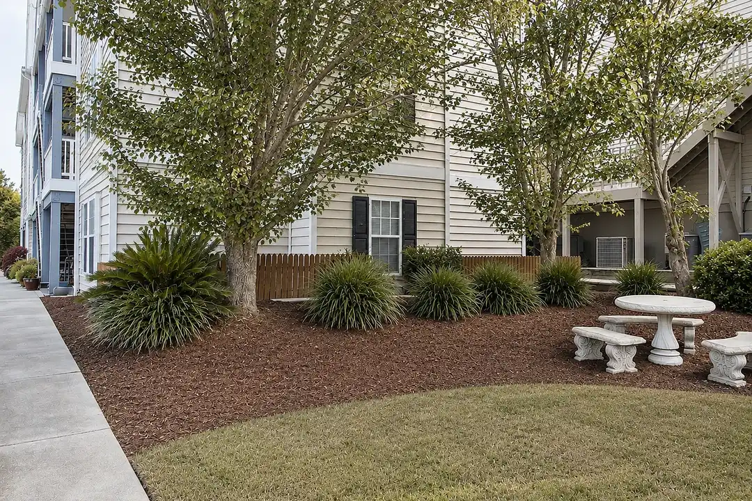 Riverview Apartments – photo 1