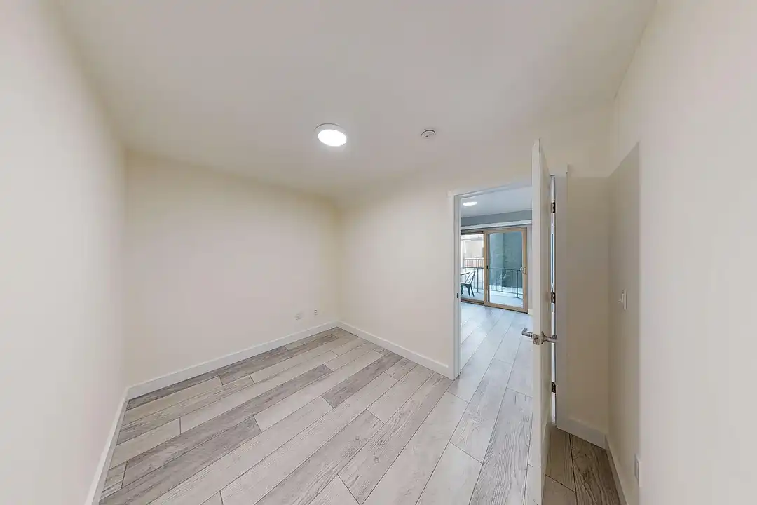 2520 College Avenue - View 4