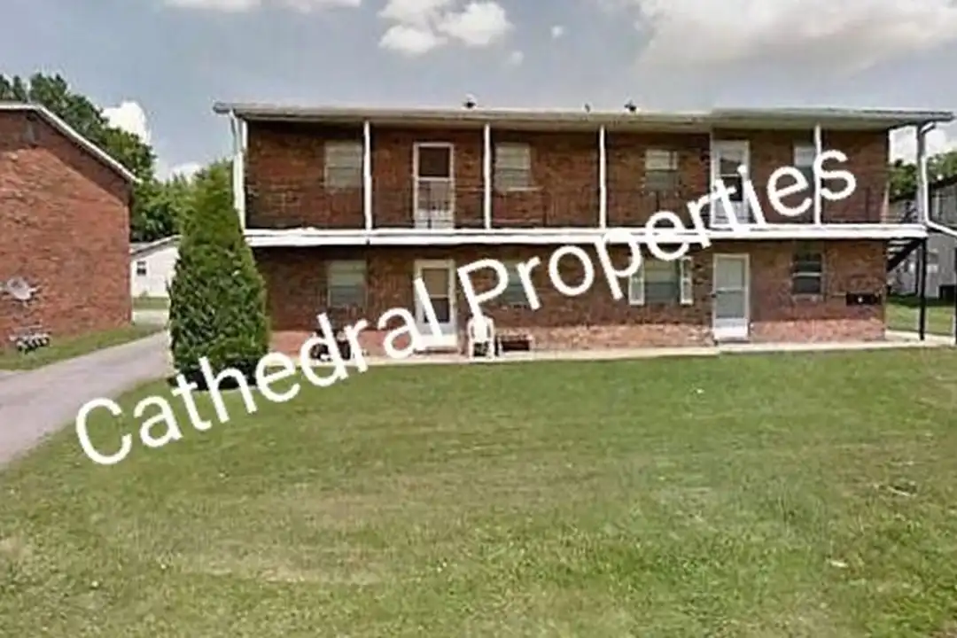 106 Lee Dr unit 3 – photo 1 of 7