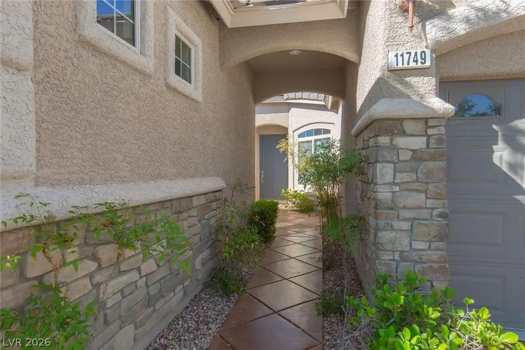 11749 Stonewall Springs Ave - View 4