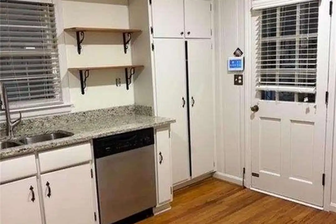 2560 Wood Valley Dr - View 5