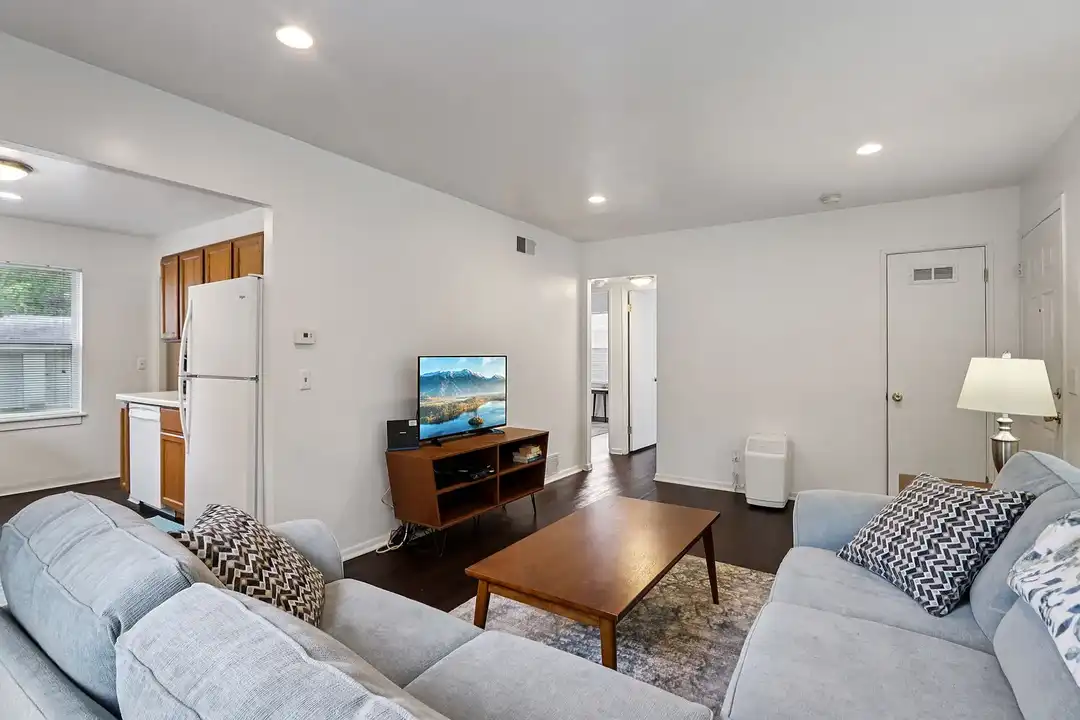 House in Madison - View 5