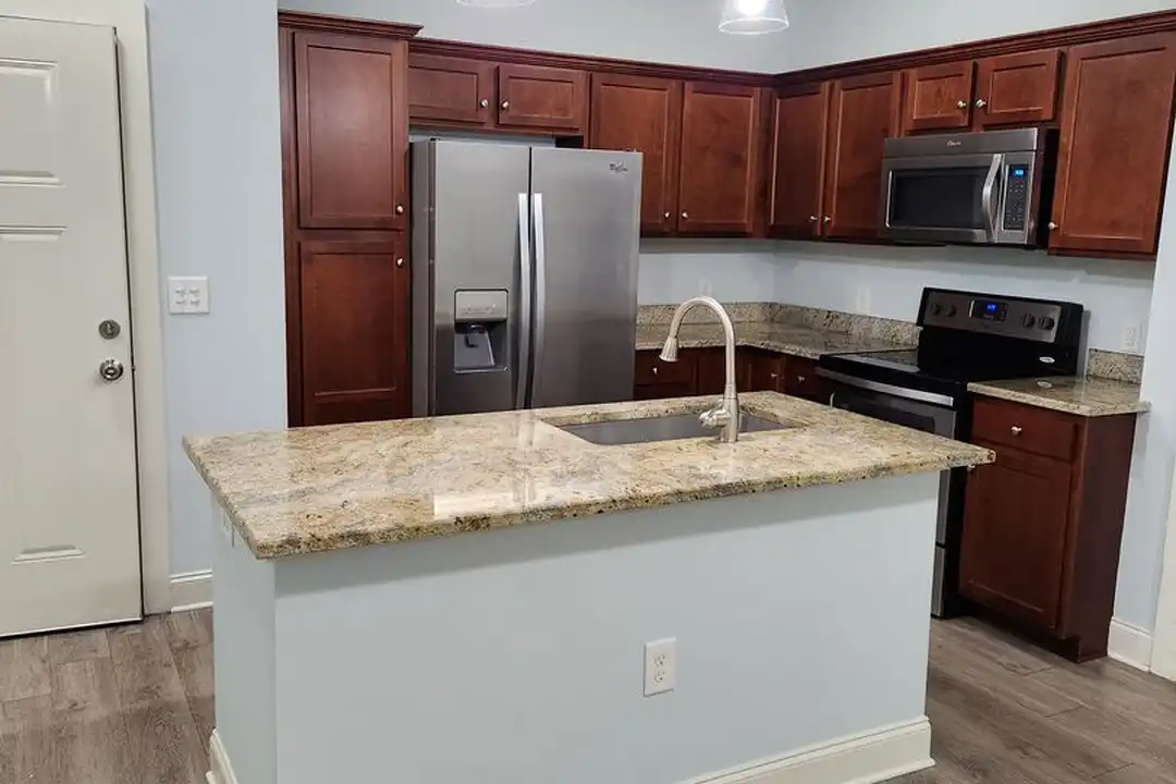 Apartment in Raleigh, Wake Crossroads - View 4