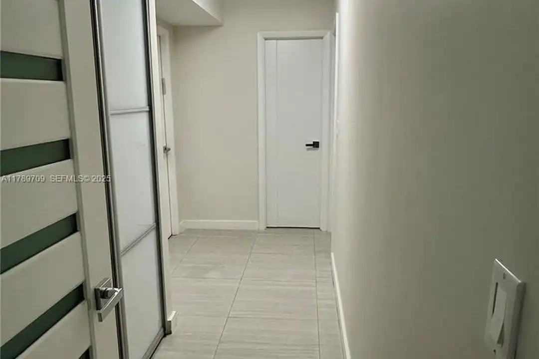 Apartment in Aventura - View 2