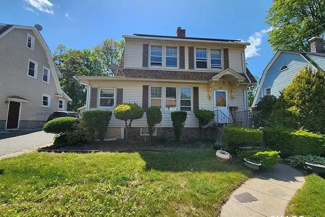 103 Robert St – photo 1