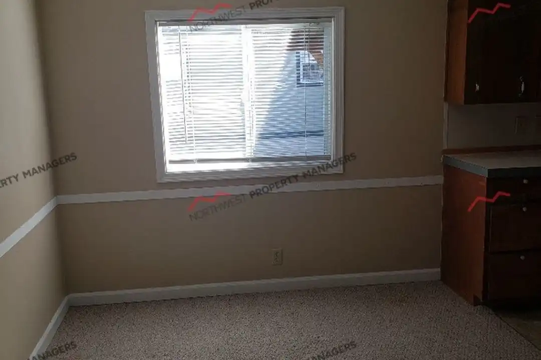 2495 NE Kresky Ave unit #165 - View 5