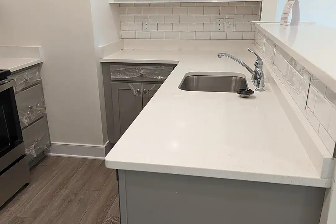 College Park Apartments – photo 1 of 44