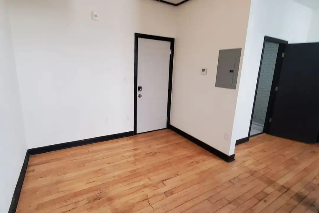 2001 10th Ave unit 211 – photo 1 of 4