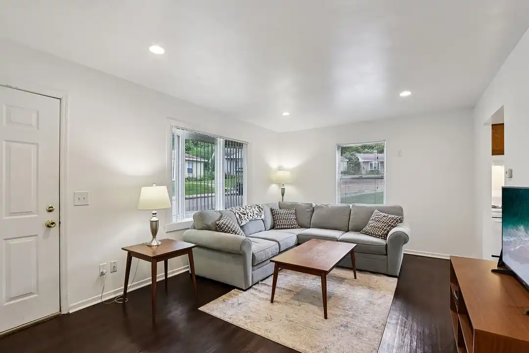 House in Madison - View 2