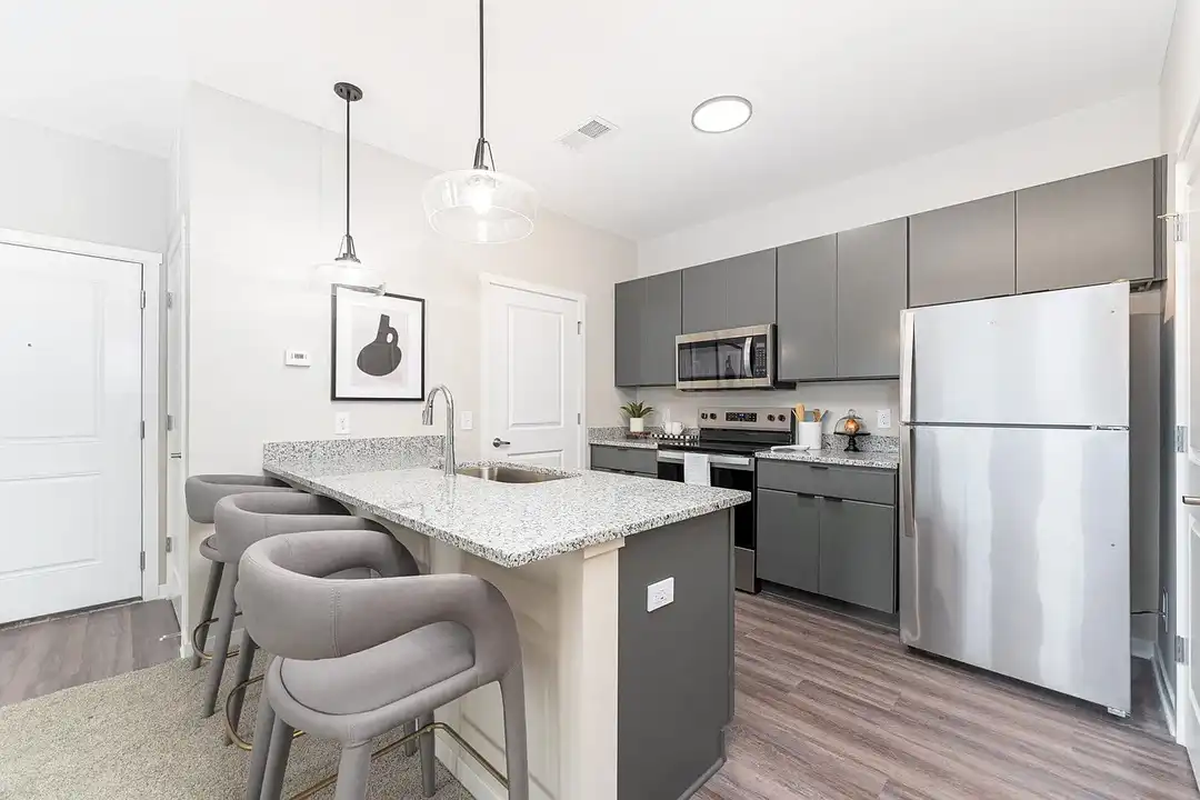 Apartment in Columbus, Franklin County - View 5