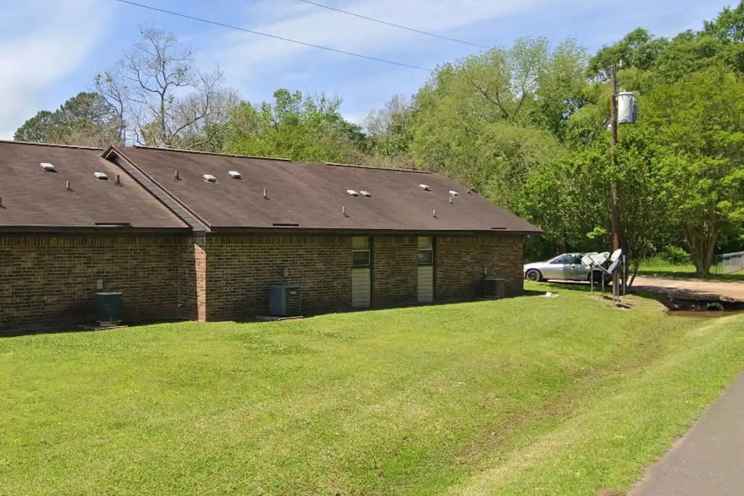 329 Marcus St unit 102 - View 6