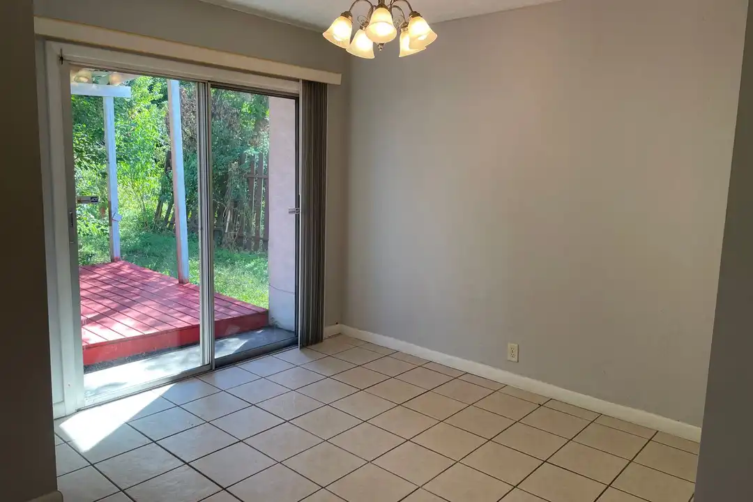 1510 Clay Ave unit # A - View 4