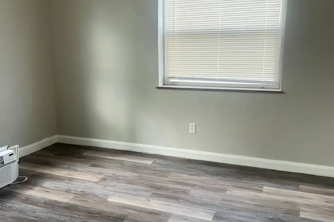 6114 Argus Rd - View 4
